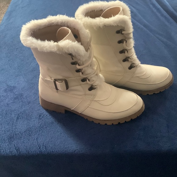 Shimmer ankle boots - Picture 1 of 7
